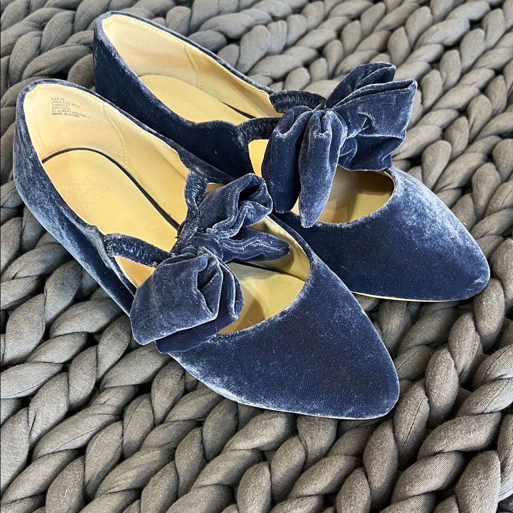 Janie and Jack Navy Velvet Bow Flats